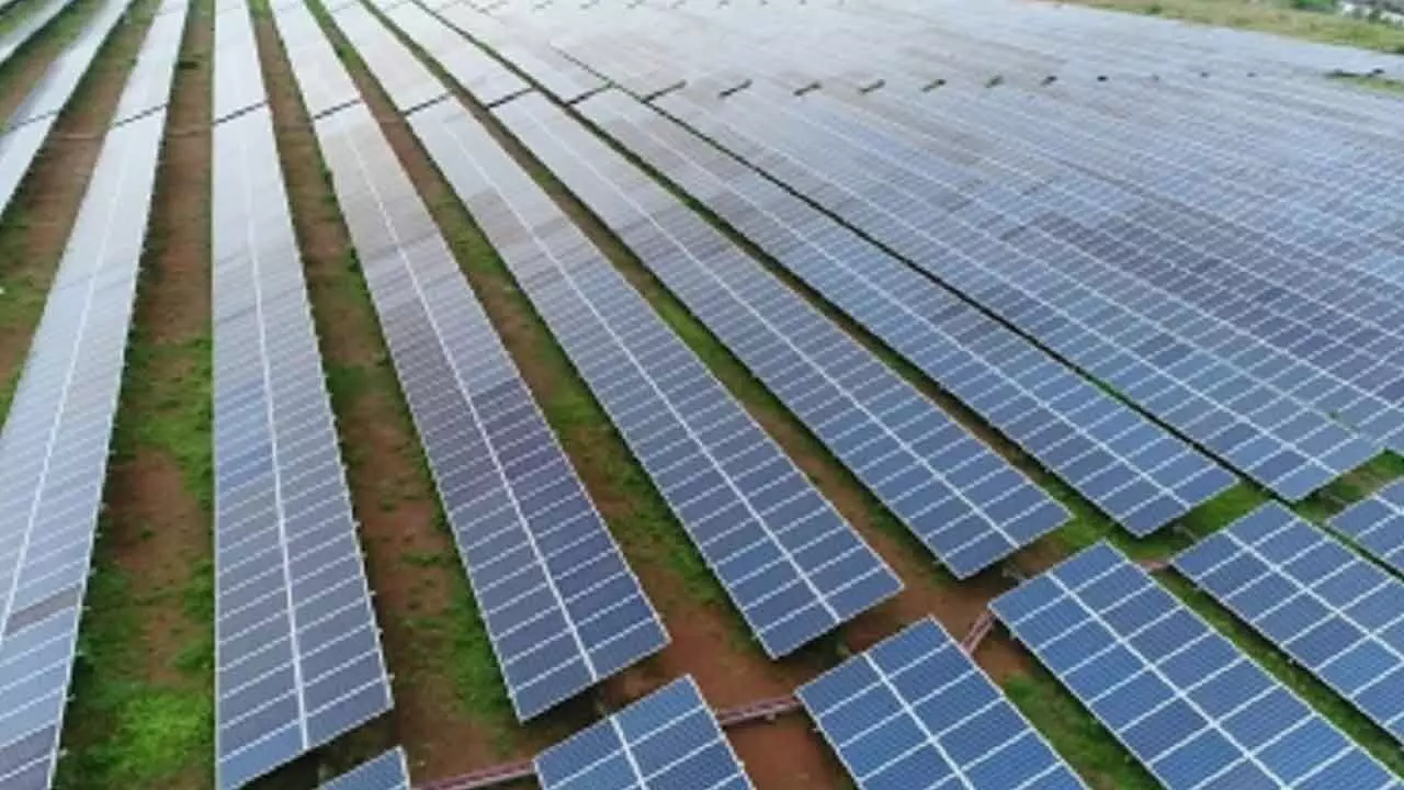 Solar mfg capacity set to exceed 125 GW