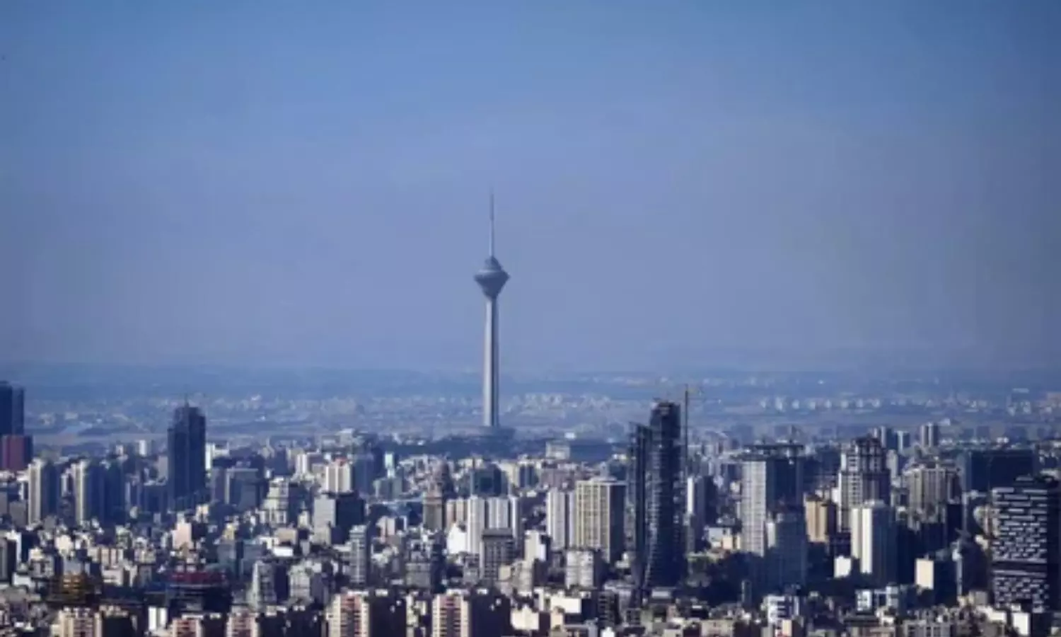 Iran Stumbles Across Billions in Gas Reserves While Its Grid Crumbles