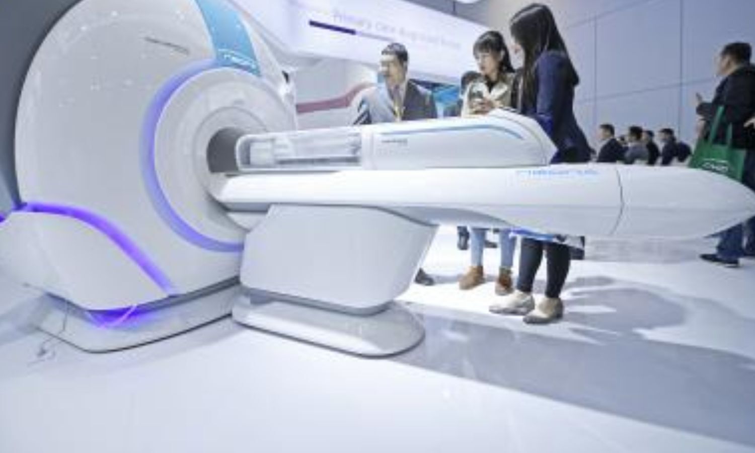 Strainn Growing financial strain leads to salary cuts, debt burden in China's ...